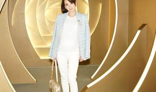 孕妇挺着肚子上下 孕妇挺着肚子上下